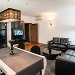 Capital Center דירה *
